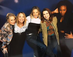 Lisa Berry Instagram - Burbank, you were the spark that ignited this tour! What a weekend —full of excitement and electric vibes. Big love for the warm welcome. 🫶🏾❤️ 

#spnbur #spnfamily #supernatural
