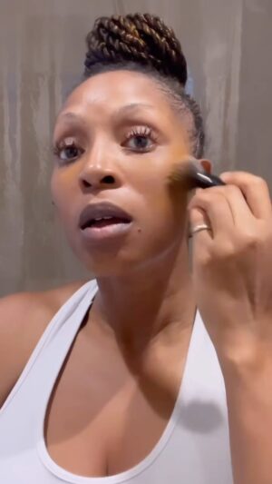 Lisa Berry Instagram - “I’m an actor, so I can’t do XYZ.” ⬇️

Time for a collective mindset shift! The anthem we’re belting out today is “We can and STILL.”

Guess what? We can fully commit to acting and STILL explore other passions. Who says we have to choose? The universe gave us this buffet of talents, and there’s nothing wrong with going for seconds, baby!

Worried it dilutes our focus? Think again. Every skill we pick up just makes us richer artists. Being multi-hyphenates doesn’t mean we’re less committed to acting, it means we’re MORE committed to our creative souls.

So let’s be actors AND writers. Directors AND producers. Artists and activists. Creatives AND parents. We CAN, and we’ll STILL crush it in each arena.

Music on this reel by multi hyphenate artists extraordinaire @aizabby ❤️‍🔥🎶💃🏾

Drop a comment sharing your own “I can and STILL”.