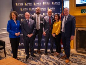 Lisa Blunt Rochester Instagram - For years, @limen_recovery_and_wellness has been a beacon of hope for individuals navigating the journey of recovery. That is why I’m proud to have secured vital funding alongside @SenatorCarper & @ChrisCoons to support Limen House’s mission and help them serve our communities.
