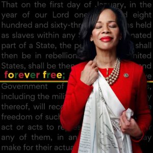 Lisa Blunt Rochester Instagram - This #Juneteenth, I am reflecting on how far our nation has come on the march toward justice. 

As we commemorate our emancipation, let’s pause to honor our history, celebrate our achievements, and recommit to the fight for equality.

Happy #Juneteenth!