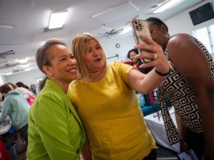 Lisa Blunt Rochester Instagram - Thank you to all the Delawareans who came out to my office’s Senior Constituent Resource Fair today in Lewes! As a former caseworker, I am also thankful for all of the agencies and community partners who came to provide assistance and help serve our seniors.