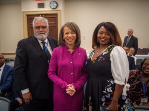 Lisa Blunt Rochester Instagram - I'm grateful for all @bfwalliance does to strengthen neighborhoods and disrupt concentrated poverty. One of their members, @westendnh, has been doing it for years in Delaware.

Together, we can give people the skills & resources they need to live their dreams.