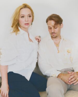 Lisa Ekdahl Instagram - På fredag släpper vi DRAKAR 🪁 Som vi längtar!!

📸 @idablomg 
📿 http://castpieces.com