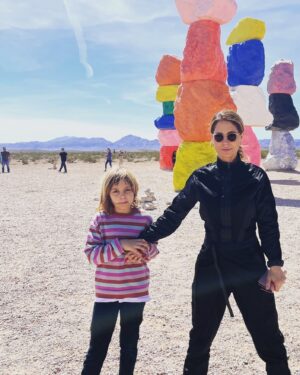 Lisa LoCicero Instagram - Greetings Earthlings! I come in peace to bring your children to my planet.. 👽 #sevenmagicmountains #lasvegas #springbreak