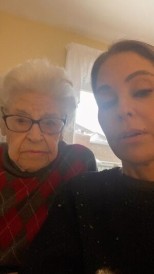 Lisa LoCicero Instagram - Grandma Gene’s 99.75th Christmas..! What’s the secret?🎄 #cristmas #GrandmaGene