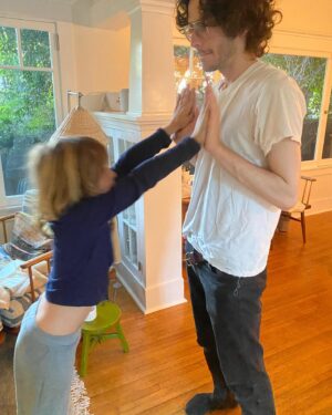 Lisa LoCicero Instagram - Mother’s Day Teamwork.. the babies created a perfect day with big assist from @michaelpjann .. i laughed my head off and felt like a queen… ! ♥️♥️🌸🌸💕💕