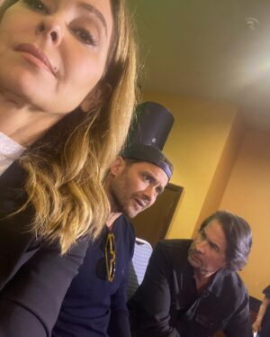 Lisa LoCicero Instagram - Daytime Unites to cure ALS! Thank you @nancyleegrahn for including me with this wonderful group for an amazing cause! Plus I got to chill with 🦊 Cliff from #AMC…😬. @thedominator1979 @iammichaeleaston @mojo_westie #geniefrances #peterbergman #daytimeunites #GH #Y&R ♥️