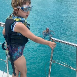 Lisa LoCicero Instagram - Barbados turtle swim! 🇧🇧 introducing V to the beauty under the sea..! Unlike me, she is a natural in the ocean…#barbados #ocean #holiday