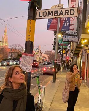 Lisa LoCicero Instagram - I needed a good laugh.. and I didn’t stop for about 24 hours because of these dear old friends.. #sfsketchfest ♥️♥️🙏🏽