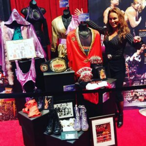 Lisa Moretti Instagram - #wwefanaxxess #ivory Memorabilia