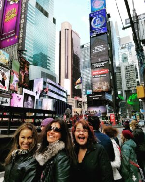 Lisa Moretti Instagram - #NYC #wweivory #GIRLPOWER @MorettiIvory @daniniichel @carolynspanierhudson @libbeyhoward