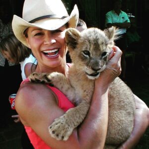 Lisa Moretti Instagram - Baby cat in Africa #wwetoughenough #wweivory #animallover