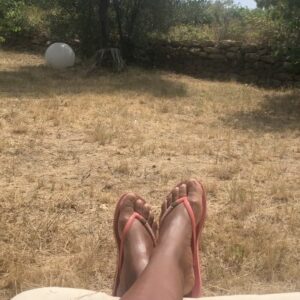 Lisa Simone Instagram - Happy Sunday!! In a few days I am back on the road. Today, feels good to simply be still.✨✨✨Bon dimanche!! Dans quelques jours, je reprends la route.  Aujourd'hui, ça fait du bien d'être tout simplement immobile.