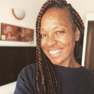 Lisa Simone Instagram - I feel like myself again 😊 Been missing my locs. Wishing everyone a Great Weekend!! ✨✨✨ Je me sens beaucoup mieux maintenant 😊 J'ai manqué mes locs.  Je souhaite à tous un excellent week-end !! #lisasimone #locs #feelgood #beyetransformedbytherenewingofyourmind