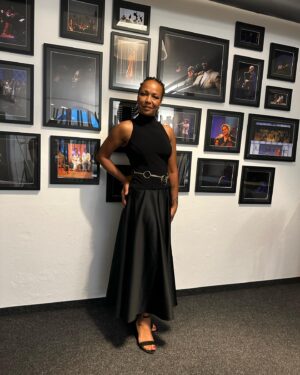 Lisa Simone Instagram - Here I go in full regalia!!! Wish me well, please!!! #lisasimone #bigband #bremenmusikfestival