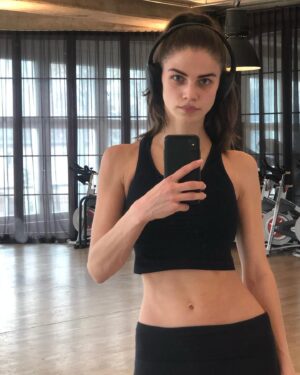 Lisa Tomaschewsky Instagram - after a very bad food poisoning and a virus I got in december in a hotel in indonesia it took me 4 weeks to be back to life and finally I feel better than ever. Thank you for your support and making me fit , happy and healthy in such a short time #davinciphysiomed
