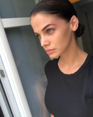 Lisa Tomaschewsky Instagram - daylight