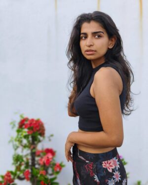Lisha Chinnu Instagram - If you can’t forgive you can’t let go ☮️ ✌️ ! 
#selfrealisation #lifeoflee 
.
.
.