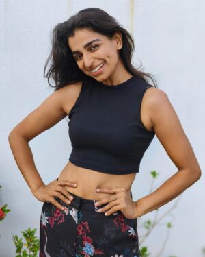 Lisha Chinnu Instagram - If you can’t forgive you can’t let go ☮️ ✌️ ! 
#selfrealisation #lifeoflee 
.
.
.