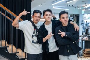 Liu Jun Wei Instagram - 從照片可以看出藝人在演藝圈的功能性：

想學洗頭找➡️邱勝翊。

想學澆花找➡️劉峻緯。

有事沒事找➡️廖威廉。

若組團必定大紅大紫！🔥

@lets_open42 #來吧營業中2 
@prince_pstar @liaowilliam