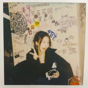 Liu Renyu Instagram - 宝丽来｜明室内柔光偏黄#摄影
