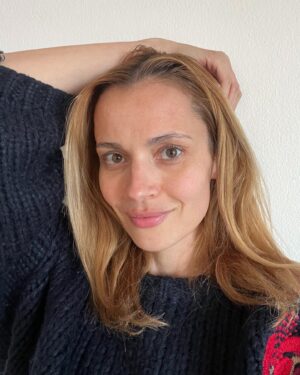 Lívia Bielovič Instagram - Another selftape 💪🏼done💪🏼!
So happy & grateful of being still in progress…🤩
God bless.🙏🏼❤️
#actress
#work
#sunday
#natural
#beauty
#nofilter