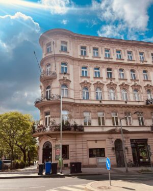 Lívia Bielovič Instagram - Recap of Prague:

1. 5:55h early morning smer vlaková stanica
2. Drama Prague by morning clouds 🌥️🌦️
3. —-//—- (read below point 4) 🏛️
4. —-//—- (love taking pictures of buildings) ⛪️
5. Uan of d moust bjútifl restrúms det ájv évr sín ovr dér…😍🥇
6. Man on the floor… (art by “Prague restrooms”… not under my umbrella.)
7. My fav restau - Healthy Longevity Café-Restaurant 🔝
8. Toulačky “pražským jarem” … 🍀🌷☀️
9. Spomienka na detstvo (Remember?🥰)
10. Love is in the air, everywhere i look around ❤️

#prague
#morning
#history
#architecture
#travel
#work
#art
#food
#walk
#memories
#love