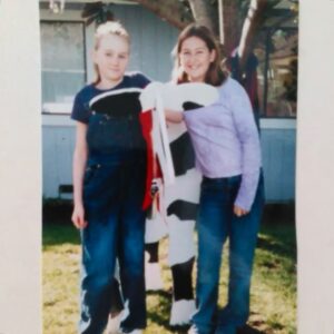 Lizze Gordon Instagram - @haileymariee even tho u ignored my one call from juvi I’ll still love u forever #TheCowStory has been told on @thesipofficial