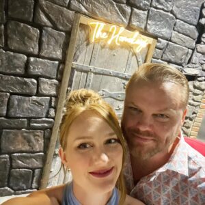 Lizze Gordon Instagram - @joehomokay I love you my handsome hubby 👰‍♀️🧔can’t wait to see you around five PDT
