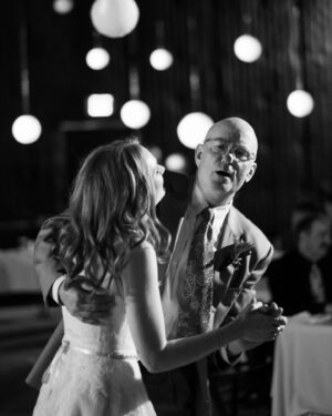 Lizze Gordon Instagram - The “record skipped” during our father daughter dance so me and my dad sang our song @ my wedding. Neither of us is great at singing, though we do have many other talents. Happy Father’s Day, dad! We’ve been rolling with the punches and having a great time since 1990. Love you the most 🤗
Picture @williamcarnahan