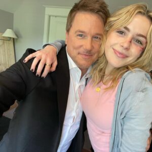Lochlyn Munro Instagram - Okay, strikes over and I can finally talk about this @blumhouse movie that came out on October 6th!! It’s called #totallykiller and it was an absolute BLAST to make!! @kiernanshipka is sooooo good in this movie. I also had the pleasure to work with the amazingly talented @itsjuliebowen . Check it out on @amazonprime 
Directed by the force of nature, #nanatchkakhan !!
❤️