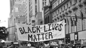 Lochlyn Munro Instagram - I understand that I will never understand. However, I STAND..... I fully support the Black Lives Matter Movement and if you do not I kindly ask you to unfollow me.  I encourage everyone to do whatever they can. Sign petitions, donate if possible. Have conversations with friends and family. “If you are neutral in situations of injustice, you have chosen the side of the oppressor.” - Desmond Tutu

I will put a link in my bio for petitions to sign and ways to get educated. 
#blacklivesmatter