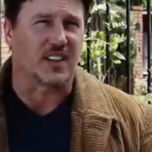 Lochlyn Munro Instagram - Hey, Gang!! If you’re a fan of “lost footage” horror films, this ones for you!!!! 😎
Dead Voices is available June 12th. Had a lot of fun shooting this project. Check it out....🎥👊🏼