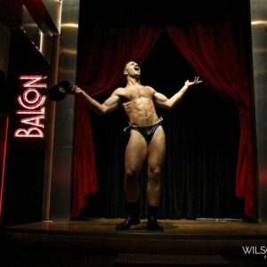 Lockhart Brownlie Instagram - Catch your favorite BROS. every Monday night @balconsalonnyc 💪🏻🍑🫶🏻 

🎫 Playing through December. 

📸: @jwilson77 

#brolesque #balconsalon #nyc #dance #lockybrownlie