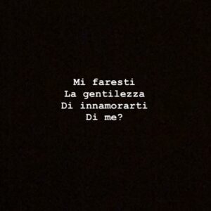 Lodovico Guenzi Instagram - Stasera mi ubriaco e ti mando un vocale con tutte le consonanti sbiascicate uguale e poi lo cancello, che non si deve, che non si fa. Stasera bevo il mar ligure e piango la pioggia tropicale, e ti dico che mi manchi anche se non ti ho mai avuta, ti dico ricordati ho delle belle mani, ma a che cazzo servono se non toccano te? Ti dico avrei bisogno di un pianoforte, di una chitarra, per avere il permesso di fissarti come ti fisso, avrei bisogno di dare la colpa alla musica, quando finirà la scusa dell’alcol. Hai la pelle così sottile che quasi si vede la luce che fai, entri in questa stanza e tocca mettersi gli occhiali da sole, e se fossi cieco sarei comunque innamorato di te perché dovrei essere sordo per non amare la tua voce e muto per non stare qui a cercare inutilmente le parole per dire che sei più bella di come credi, più bella di questa città, di questo mare, di queste stelle e di questa luna. E comunque solo io ti vedo così tanto più bella di come sei. Pensami e dai la colpa al vino, incontrami e dai la colpa al destino. Dormi coi fantasmi stretti al cuore, domani ti sveglierai con una canzone. Notte. #a #fantasmi #hangover