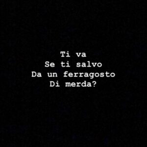 Lodovico Guenzi Instagram - Non ti porterò a guardare le stelle perché le stelle hanno rotto il cazzo, e i mojito li lasciamo a salvini, non ti porterò in spiaggia a non scopare in mezzo a altri mille che non scopano come avessimo tutti indovinato una partenza intelligente, non ti porterò in quei posti dove ci si veste da stronzi, le donne hanno la bevuta omaggio, i cocktail hanno gli ombrellini e la musica ti fa rimpiangere il silenzio. Ti porterò lontano, su un treno vuoto, in una pianura che sa di vento e non di zanzare, a vedere i graffiti sopra una scuola abbandonata, dove finiscono i binari e inizia l’arcobaleno, ti porterò dove piove, dove ti aprono la porta se citofoni e ti danno dei tortellini, dove non hai paura di domani, dove il vagone è vuoto e pure la cabina, uniamo i sedili e facciamo un letto, mettiamoci gli zaini che fanno da cuscini, e non facciamo al buio l’amore, di che ti devi vergognare, la luna è una lampadina, i nostri nemici al mare, e noi due siamo nudi, tra la via emilia e domattina. Vieni? #ferragosto