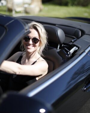 Loes Haverkort Instagram - Looking Forward to the Summer 

#summertime #lovecars #jaguar #black 

📷 @paca_productions @pascalle_koldenhof @feriet @pascaleoeyen888