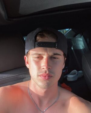 Logan Allen Instagram - ☀️