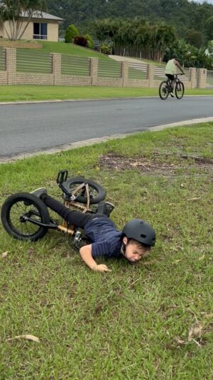 Logan Martin Instagram - He’s a tough little guy ! 
How cute is Luna looking after her big brother, wait for the end 🥹🥹🥹
Ps. Noah might need a full face helmet 🙃
🎥 @k_castel