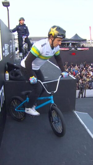 Logan Martin Instagram - Does this man ever miss?? @loganmartinbmx taking 🥈@ucibmxfreestyle World Cup Enoshima!