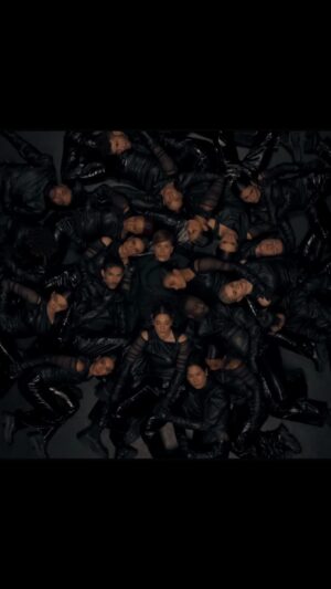 Loïc Nottet Instagram - « Danser » est là 🤍 Disponible partout 🕺🏼