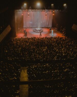 Loïc Nottet Instagram - c’est quoi ton live pref? 🦋

captured by Viviane Eyer / @lou_bet