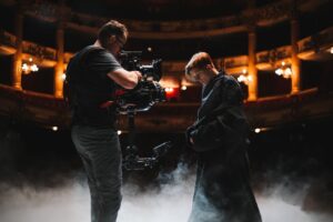 Loïc Nottet Instagram - Happy two weeks Mélo 🎂🤍

Dans quelques heures, cela fera 2 semaines que vous aurez découvert Mélodrame. 

En seulement deux semaines il a déjà beaucoup voyagé : beaucoup d’entre vous se sont appropriés Mélodrame et c’est avec fierté que je parcours chaque jour vos mentions, vos posts, vos commentaires et vos réactions à propos de ce titre et de ce clip qui me tiennent tellement à cœur. 

J’espère qu’il continuera à raisonner en vous, encore et encore 🎼

📸 by @valcprn 🙏