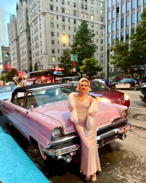 Lolitta Dandoy Instagram - Ba-dee-dly-dee-dly-dee-dly-dum! Boop-boop-a-doop💋

When I heard that this year’s theme for the @ritzcarltonmontreal Grand Prix Party was the 1950’s, I immediately knew I was going to channel my inner Marilyn… and wear exactly this!

Well, I was hoping to wear this… so I’m grateful for my dear @wiwa_blue for making the perfect dress and @creationsgama for lending me this amazing fur stole! And there’s no Marilyn without the signature hair & makeup… so thx @benoit4955 & @sophie.espacemakeup ❤️ I’ve done this iconic look often, but never felt so close to my ultimate beauty icon!

As for the party, it was def’ the best one yet! The decor, the food, the music… honestly @katiapmtl & @maddykatelier you outdid yourselves and I already can’t wait for next year!

And one last big shoutout to the photographers @teresa_ste_marie @edmontrealphotography @dominic_gouin @anthonyferlaphoto Your pics are simply beautiful!