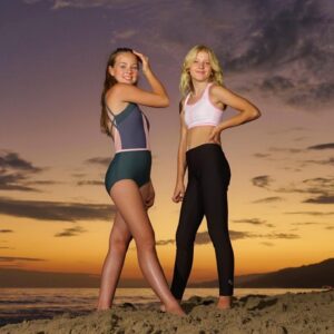 London Fuller Instagram - Happy Sunday ☀️
.
Model: @londonandsedona 
DW:  @dragonwinggirl 
.
With friends:
@kinsleygrace__ 
@aerialathena 
.
.
.
.
.
#photoshoot #model #influencer #dance #dancer #dancephotography #dancephotoshoot #dancephotographer #firebirdinmotion #firebirdimagerygold #firebirdimagery