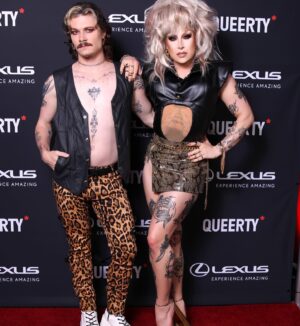 Loosey LaDuca Instagram - The #QUEERTIES were an absolute dream. It was such an honor to share the night with my sisters 🖤

👗: @howiebofficial 
💇🏼‍♀️ : @fenabarbitall
Corset: @ethan.m.cross