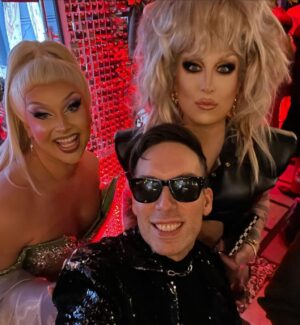 Loosey LaDuca Instagram - The #QUEERTIES were an absolute dream. It was such an honor to share the night with my sisters 🖤

👗: @howiebofficial 
💇🏼‍♀️ : @fenabarbitall
Corset: @ethan.m.cross