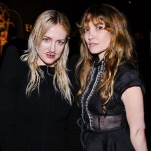 Lorene Scafaria Instagram - This is a Mark Mylod appreciation post. And a Jesse Armstrong appreciation post. And an Andrij Parekh and all the fellow Succession directors and ridiculously talented cast and crew and team of brilliant writers appreciation post. And to Katelin Arizmendi for being a genius and dear friend and for saving my life a little bit. And Zoe! And Justine! And J! I love you all. Thank you for the best professional experience I’ve ever had. And one more time for Mark Mylod’s boundless generosity and beyond-deserved win ✨