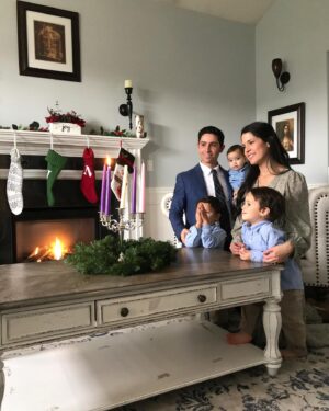 Lorenzo James Henrie Instagram - 1st Sunday of Advent! 

I’m so excited. I love this time of year. 

I’ve always been told if you want to get to know someone go straight to their momma and you will find out just who they are... 

Well my friends at @hallowapp are helping us do that through the Hallow's Advent #Pray25 Challenge! 

-25 days of prayer and meditation this Advent journeying to the manger through the eyes of the person who brought Christ into the world, Mary! 

Download the @hallowapp through my code hallow.com/lorenzohenrie

#ad