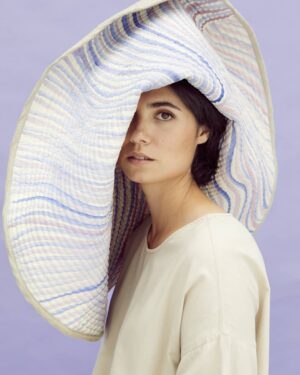 Loreto Mauleón Instagram - Este mes en @instylespain hablando sobre trabajo y sostenibilidad 
📸@paulareed_ 💜
Asist: @brian.j.paez
💋@jen_barreiro 
🧥@francescarinciari @pilucavalverde 
🧾#chussalido